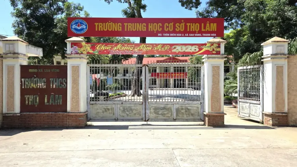Bất ngờ lý do thầy giáo làm lộ đề thi môn tiếng Anh
