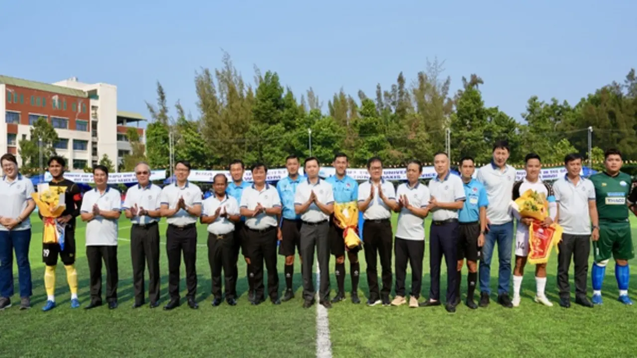 Bất ngờ xuất hiện cúp Kim Sang-sik tại Hàn Quốc: Các đội bóng sinh viên Việt Nam tranh tài