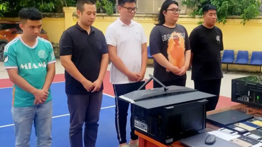 Bắt ổ nhóm mua bán hơn 1.000 tài khoản ngân hàng, lộ thủ đoạn qua mặt sinh trắc học