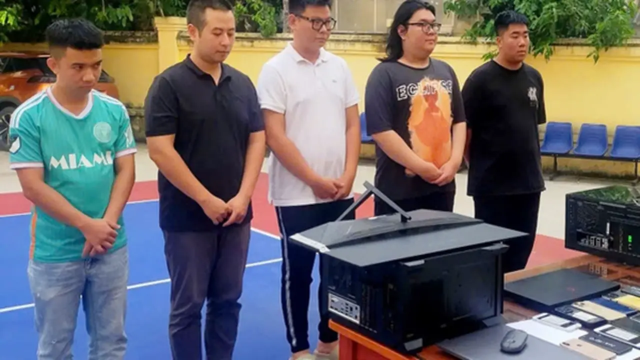 Bắt ổ nhóm mua bán hơn 1.000 tài khoản ngân hàng, lộ thủ đoạn qua mặt sinh trắc học