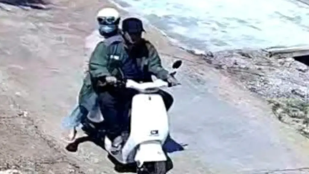 Bé gái 12 tuổi đi cùng nam thanh niên, thi thể được tìm thấy dưới giếng