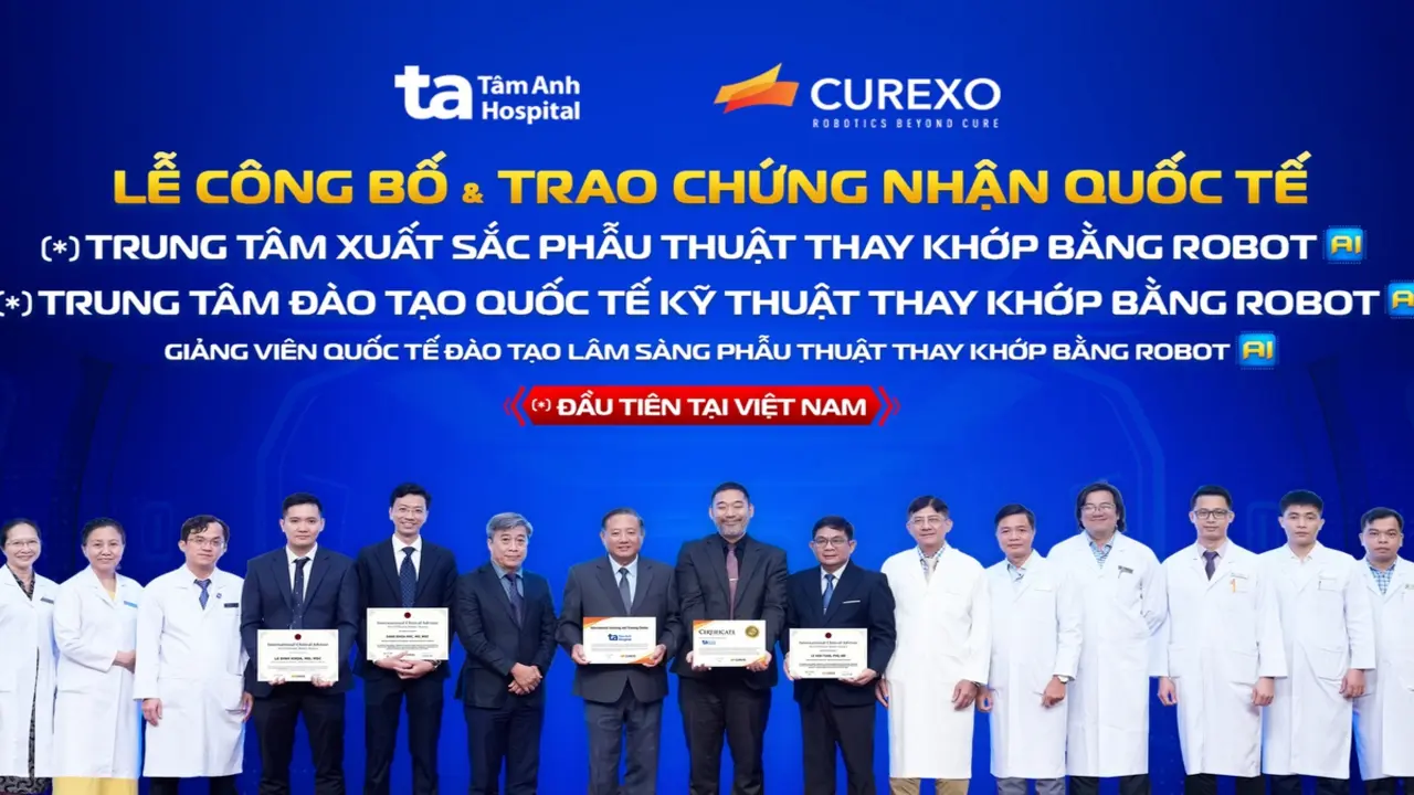 Bệnh viện Tâm Anh đạt 3 chứng nhận quốc tế với robot AI thay khớp