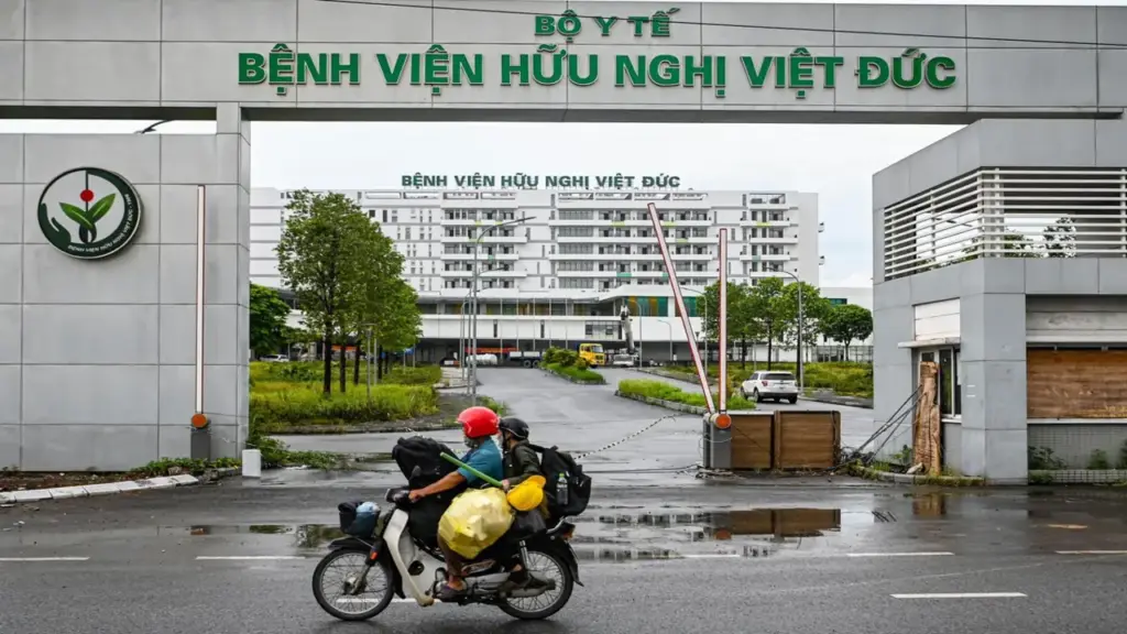 Bệnh viện Việt Đức tại Ninh Bình chuẩn bị tiếp nhận bệnh nhân, giai đoạn đầu với 300 giường bệnh
