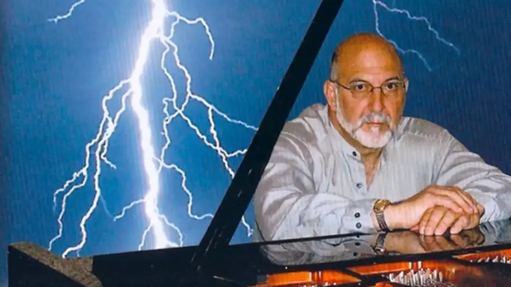 Bí ẩn bác sĩ phẫu thuật bỗng hóa thiên tài piano sau khi bị "tử thần" viếng thăm