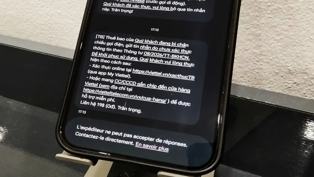Bị khóa SIM một chiều, người dùng mong có cơ chế cho trường hợp đặc thù