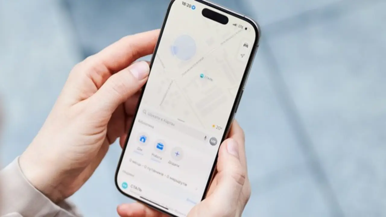 Bí mật đằng sau dấu mũi tên màu xanh kỳ lạ trên iPhone
