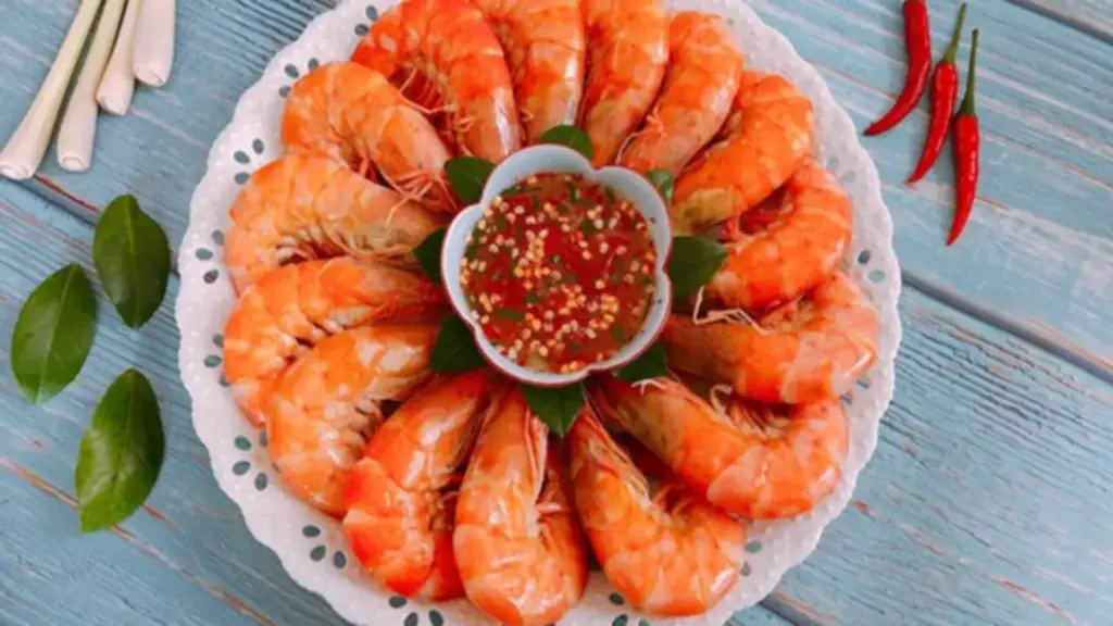Bí quyết giúp tôm giòn ngọt, giữ trọn dinh dưỡng chỉ trong vài phút chuẩn bị