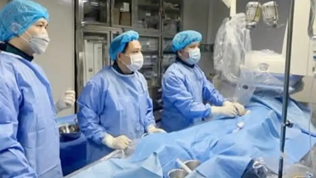 Bị trâu húc, người đàn ông 44 tuổi nguy kịch