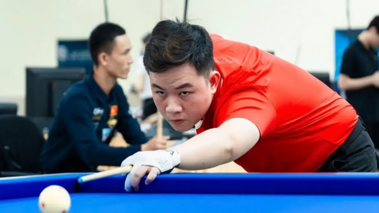 Billiards: Trần Quyết Chiến bất ngờ bị loại sớm, Bao Phương Vinh ngược dòng vào knock-out