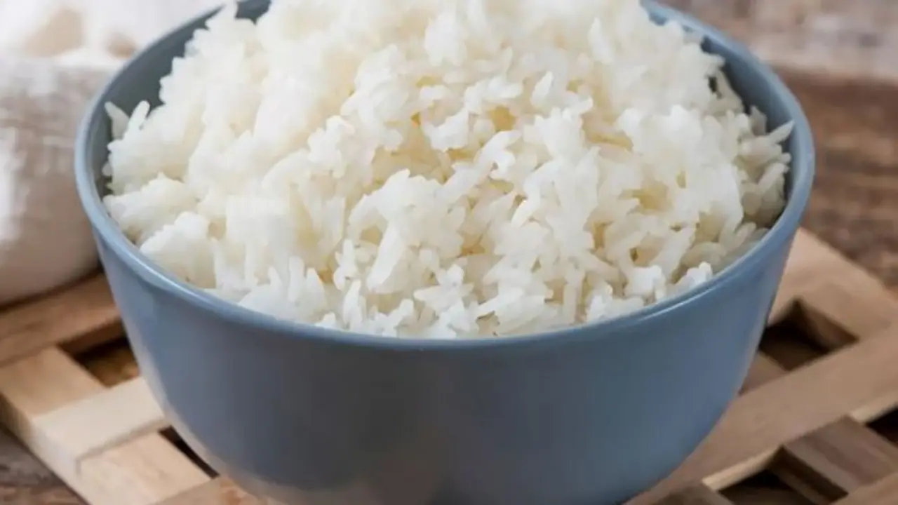 Bỏ ăn cơm suốt nửa năm, người đàn ông sốc nặng khi nhận "tin dữ"