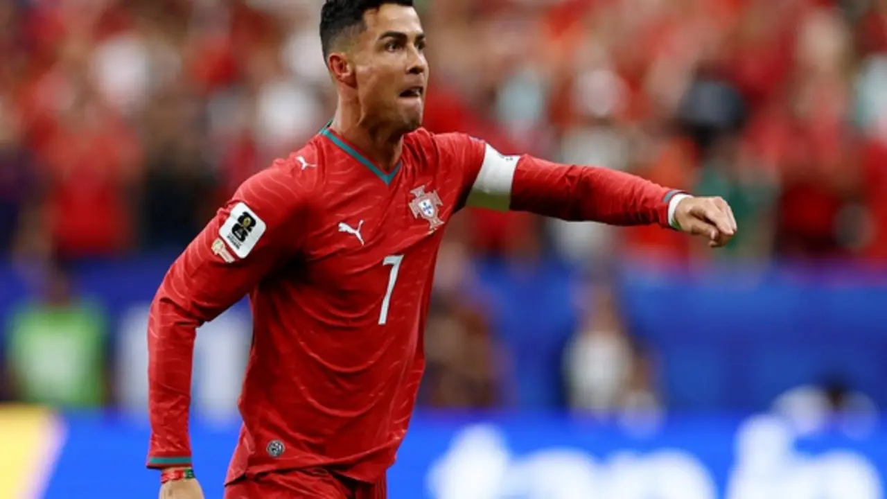 Bồ Đào Nha 5-0 Uzbekistan, bảng K World Cup 2026: Messi gọi, Ronaldo trả lời