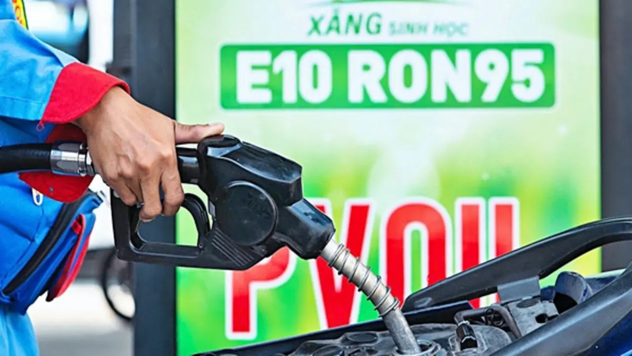 Bộ Tài chính sẽ đánh giá lại toàn bộ chính sách thuế với xăng E10