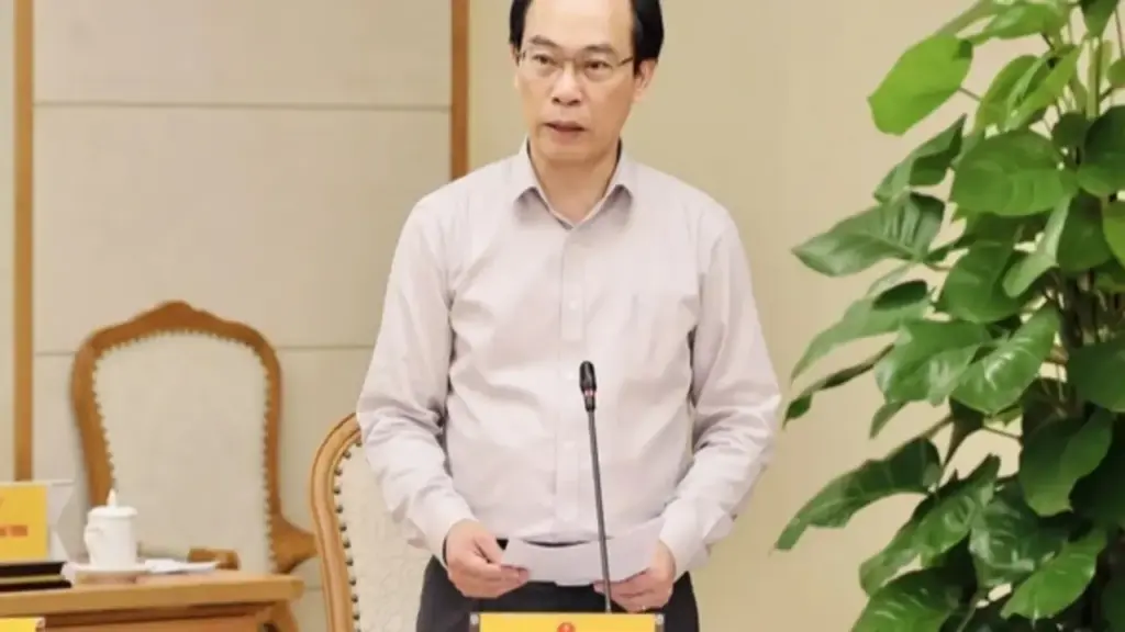 Bộ trưởng GD-ĐT: Các khoản thu ngoài học phí phải 'thực sự tự nguyện'