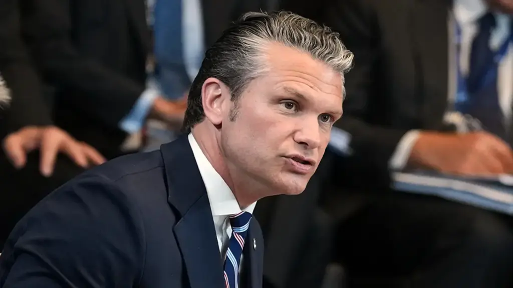Bộ trưởng Hegseth: NATO đã là hổ giấy quá lâu