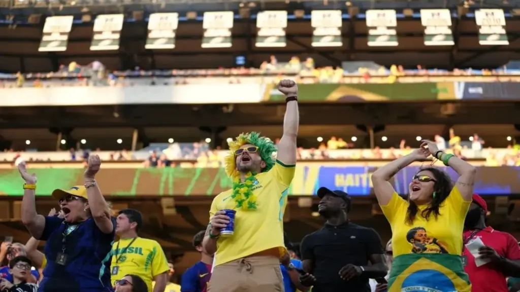 Brazil 0-0 Haiti (H1): Vinicius, Cunha đá chính