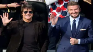 Bức ảnh gây sốt World Cup: Tom Cruise - David Beckham chung khung hình