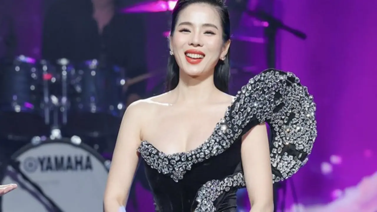 Cái kết khó tin của nữ ca sĩ Việt được mời hát đám cưới mà hét giá đến 300 triệu đồng