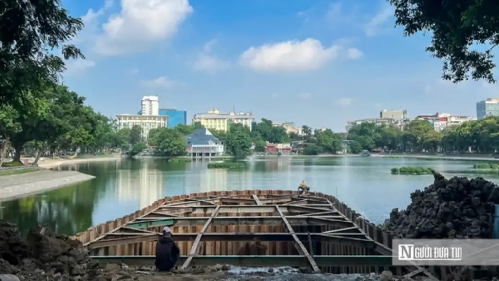 Cận cảnh các công viên ở Hà Nội đang được tu sửa, nâng cấp