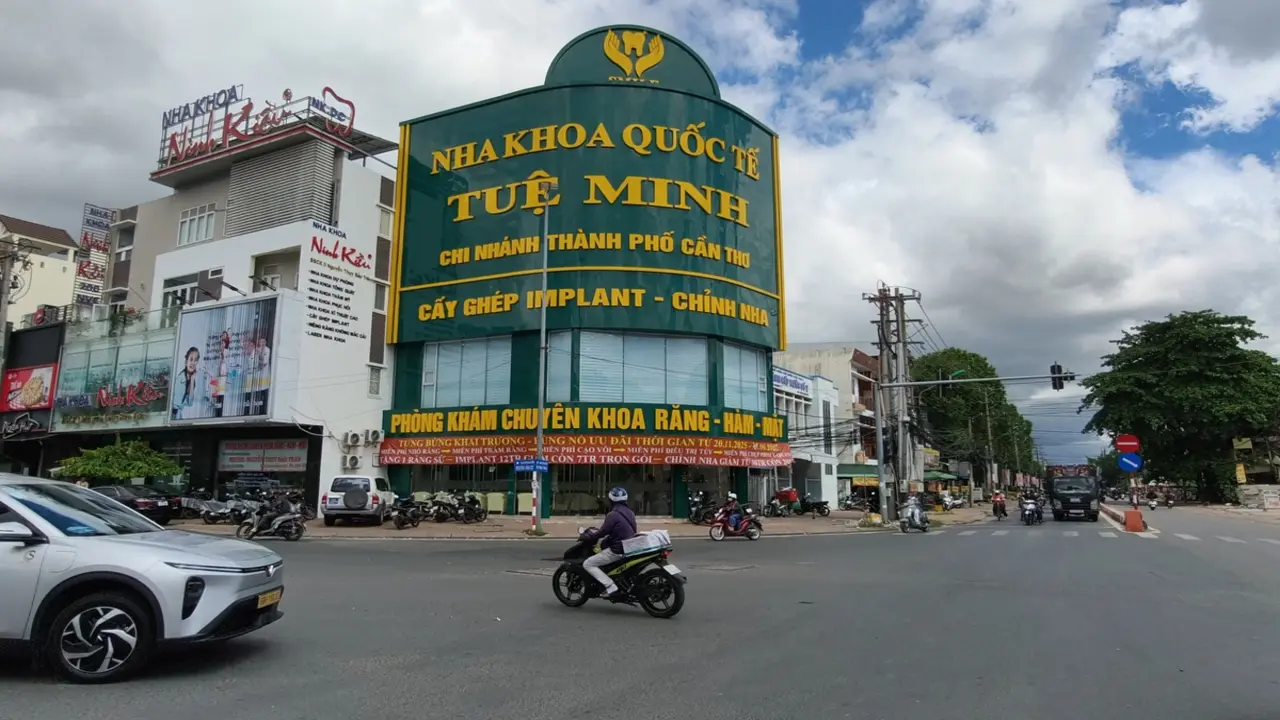Cần Thơ kiểm tra Nha khoa Tuệ Minh, phát hiện không giấy phép, nhân viên không chứng chỉ