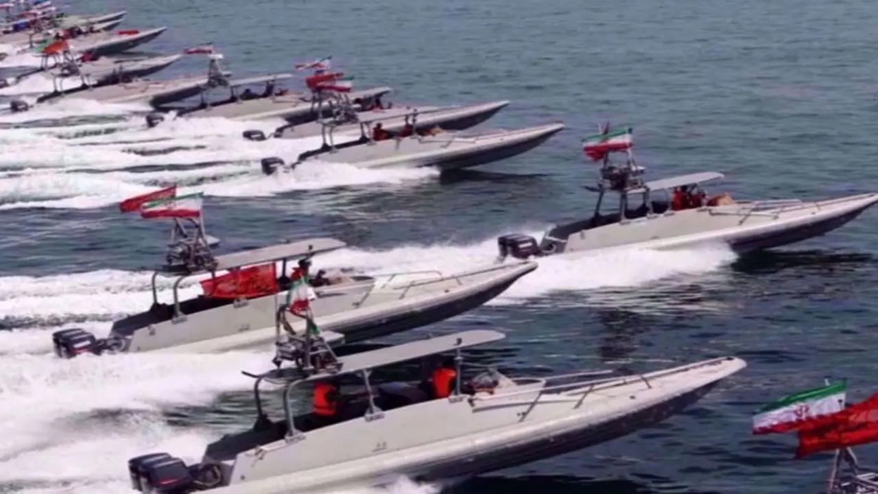 Câu hỏi lớn đằng sau tuyên bố "hải quân Iran chìm dưới biển" của Mỹ