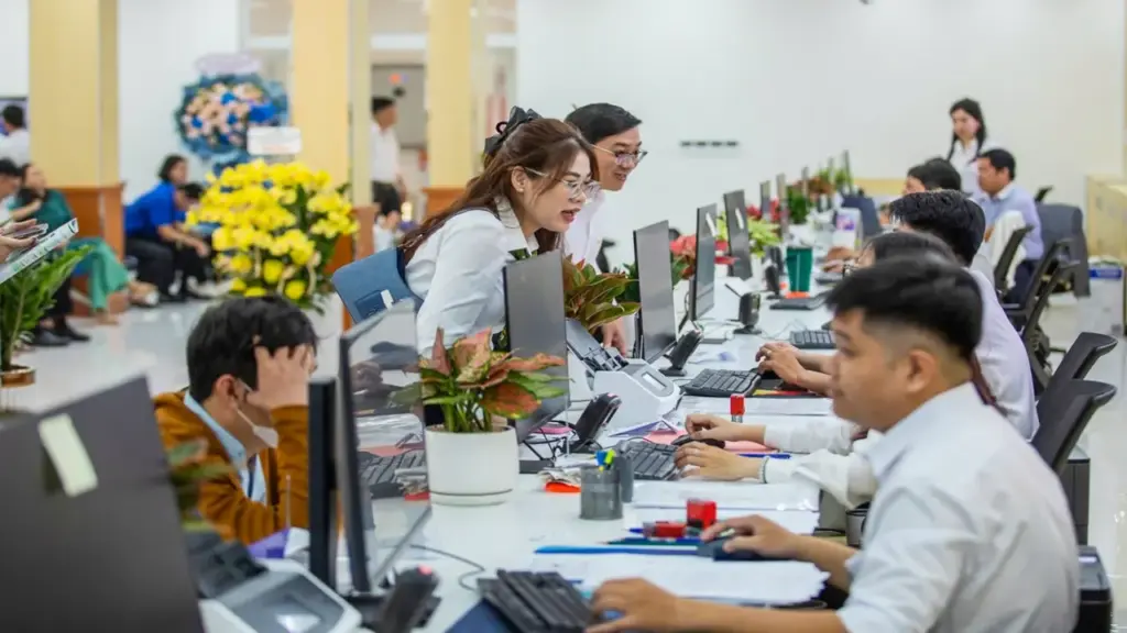 Chấm điểm từng tháng, từng quý để xếp loại viên chức
