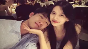 Chồng bỏ mặc tôi để đi an ủi bạn thân khác giới, tôi có đang ghen vô lý?