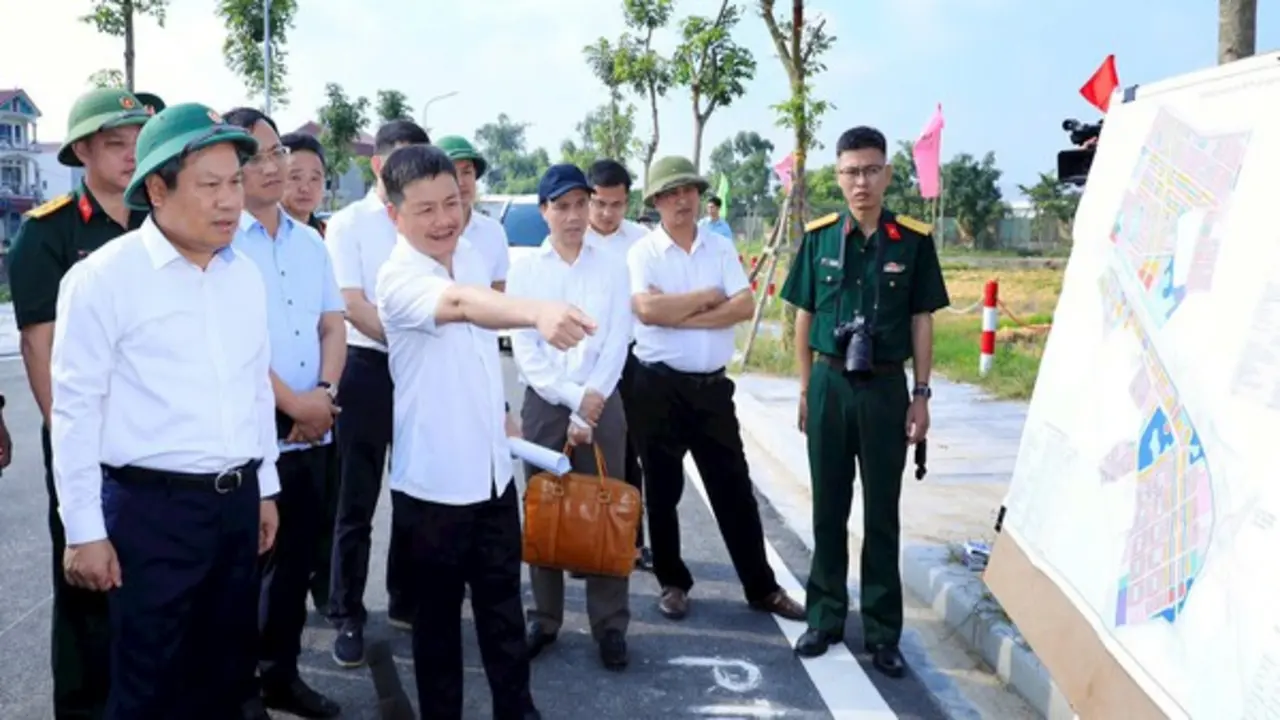 Chủ tịch Hà Nội yêu cầu đẩy nhanh tiến độ thực hiện 2 khu đô thị đa mục tiêu