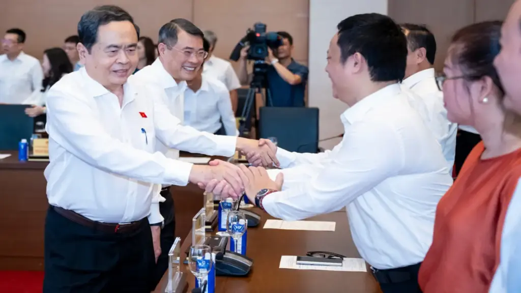 Chủ tịch Quốc hội và Thủ tướng gặp mặt các cơ quan báo chí