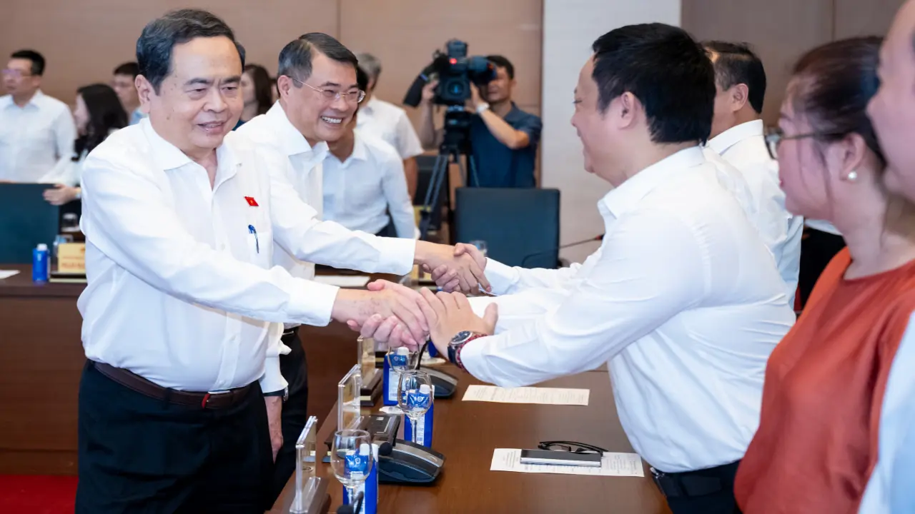 Chủ tịch Quốc hội và Thủ tướng gặp mặt các cơ quan báo chí