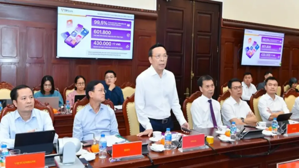 Chủ tịch TPBank Đỗ Minh Phú: Công nghệ chỉ thực sự có ý nghĩa khi phục vụ con người