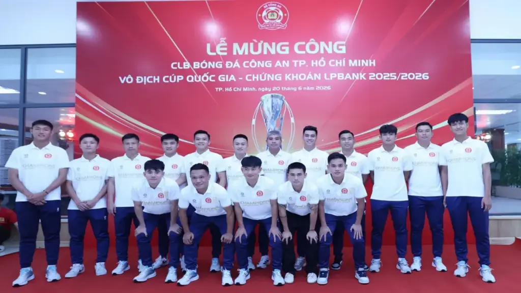 CLB Công An TP.HCM mừng công, hướng đến mùa giải mới tưng bừng