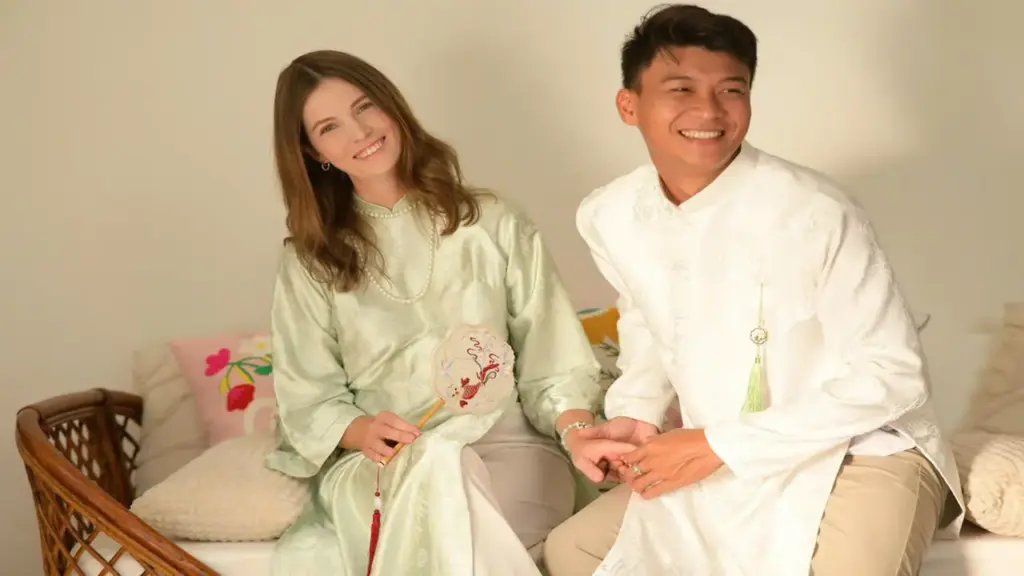 Cô gái Đức tìm được tình yêu khi sang Việt Nam 'chữa lành'