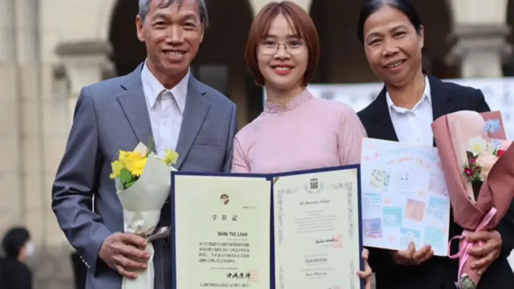 Cô gái mượn cha mẹ 100 triệu đồng đi du học, trở thành tiến sĩ ĐH Tokyo