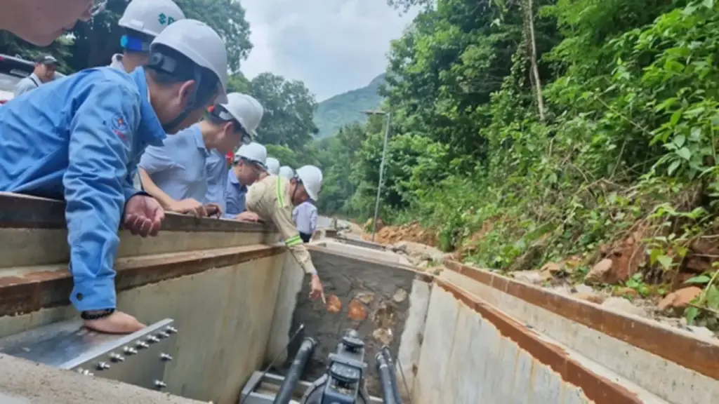 Côn Đảo xa nay đã liền bờ