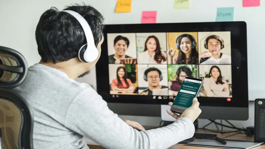 Con người đang trả giá đắt thế nào khi ngày càng phụ thuộc AI, mạng xã hội?