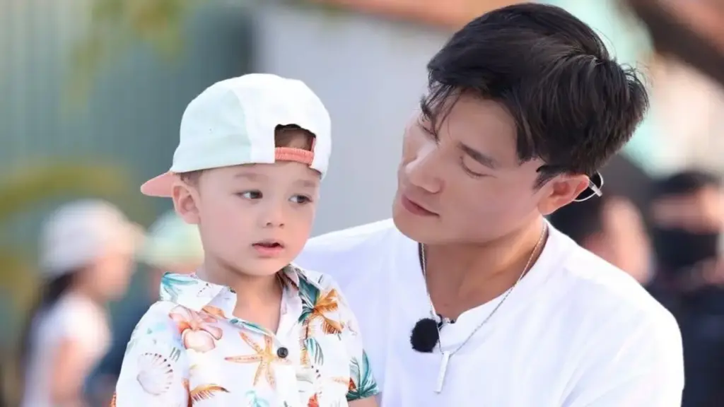 Con trai Bùi Tiến Dũng tham gia show truyền hình thực tế