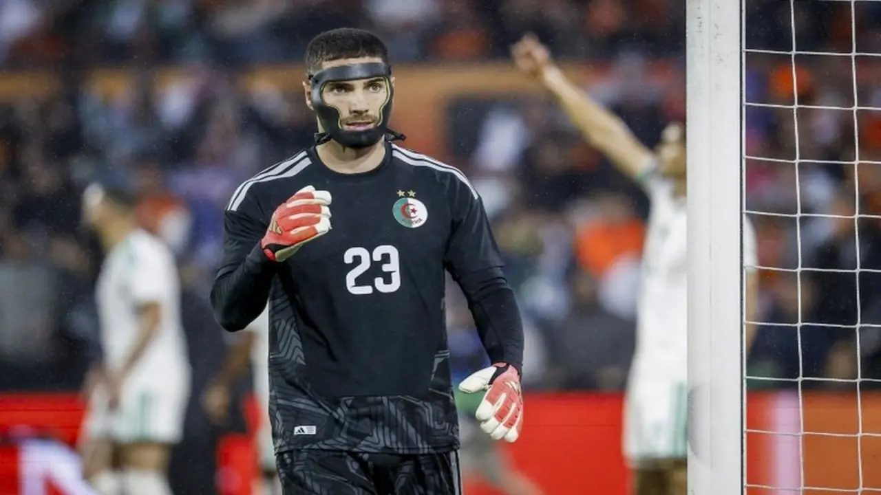 Con trai Zidane tỏa sáng trong màu áo đội tuyển Algeria