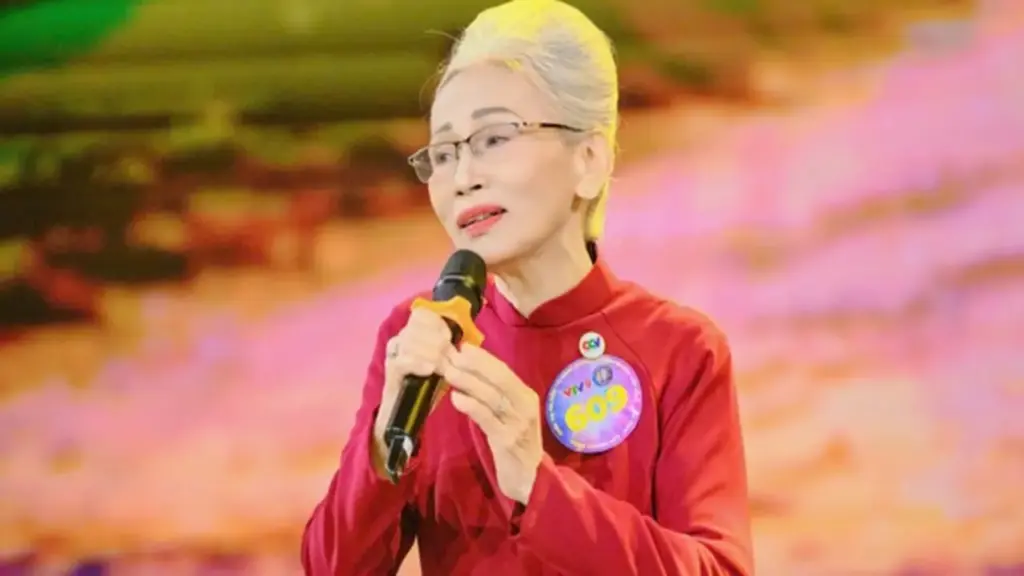 Cụ bà 68 tuổi giành á quân cuộc thi bolero là ai?