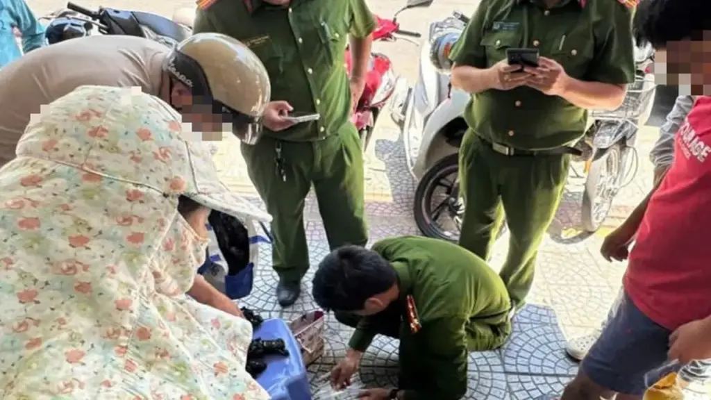 Cửa hàng tạp hóa ở Đà Nẵng mua bán hàng trăm dụng cụ phục vụ sử dụng ma túy