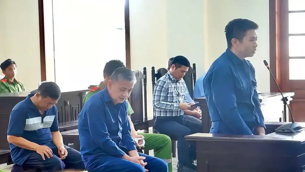 Cựu giám đốc chi nhánh ngân hàng nhận tiền của 'cò đất' để lập khống hồ sơ vay