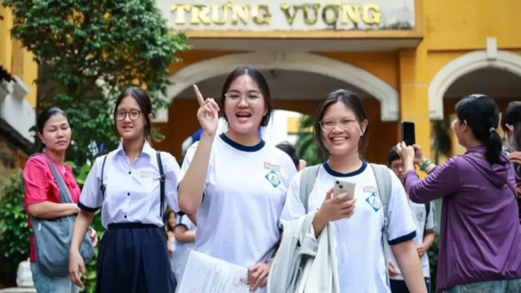 Đã có điểm chuẩn lớp 10 chuyên, bạn đọc xem tại đây