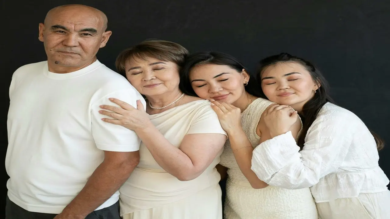 Đại gia đình 19 người khao khát em bé nhưng không ai chịu sinh con