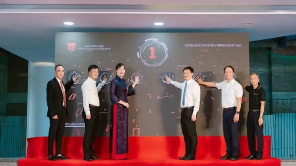Đại học Huế mở rộng đào tạo nhân lực cho kỷ nguyên số