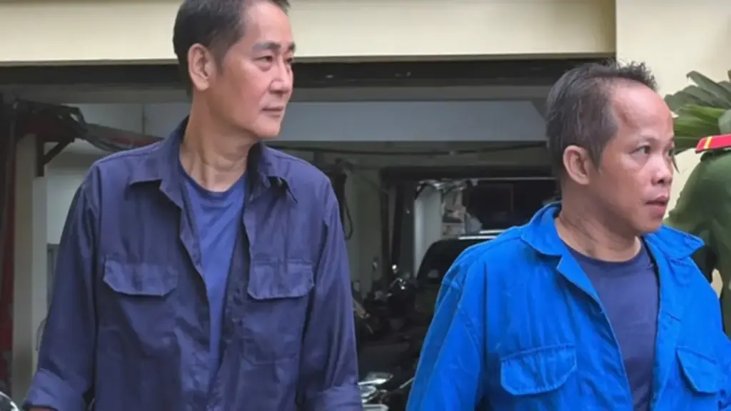 Đạo diễn Lê Minh kêu oan, phủ nhận tạt sơn, mắm tép đòi nợ