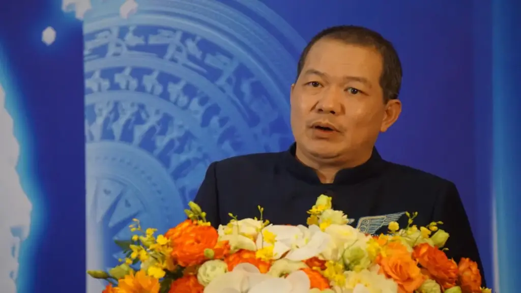 Đạo diễn Lương Đình Dũng làm phim quảng bá đất nước, kinh phí gấp đôi phim điện ảnh
