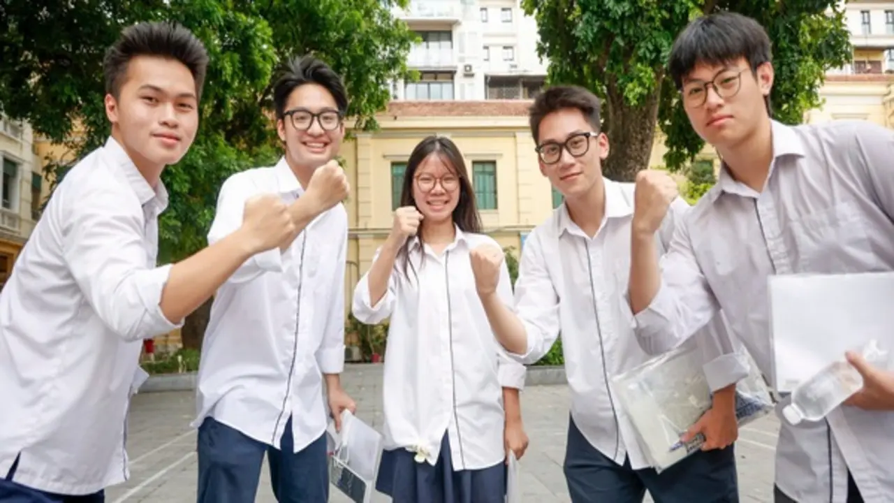Đáp án chính thức các môn thi tốt nghiệp THPT 2026