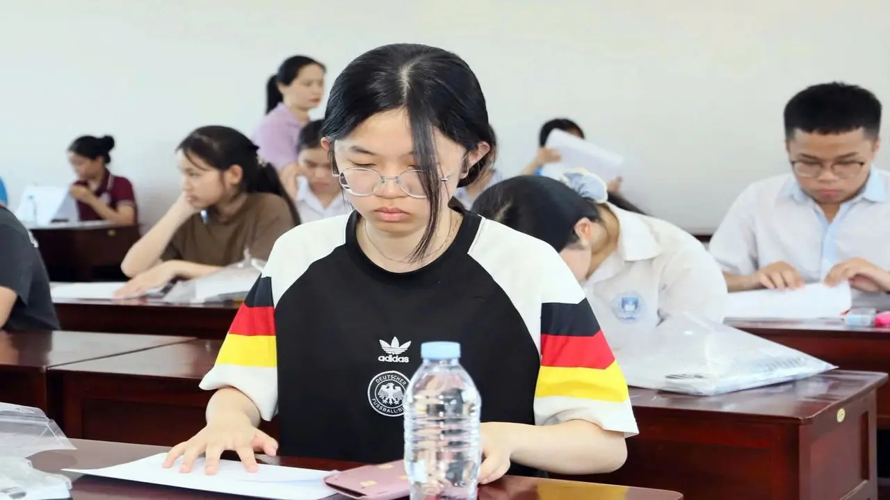 Đạt 8 điểm/môn vẫn có thể trượt lớp 10 trường top