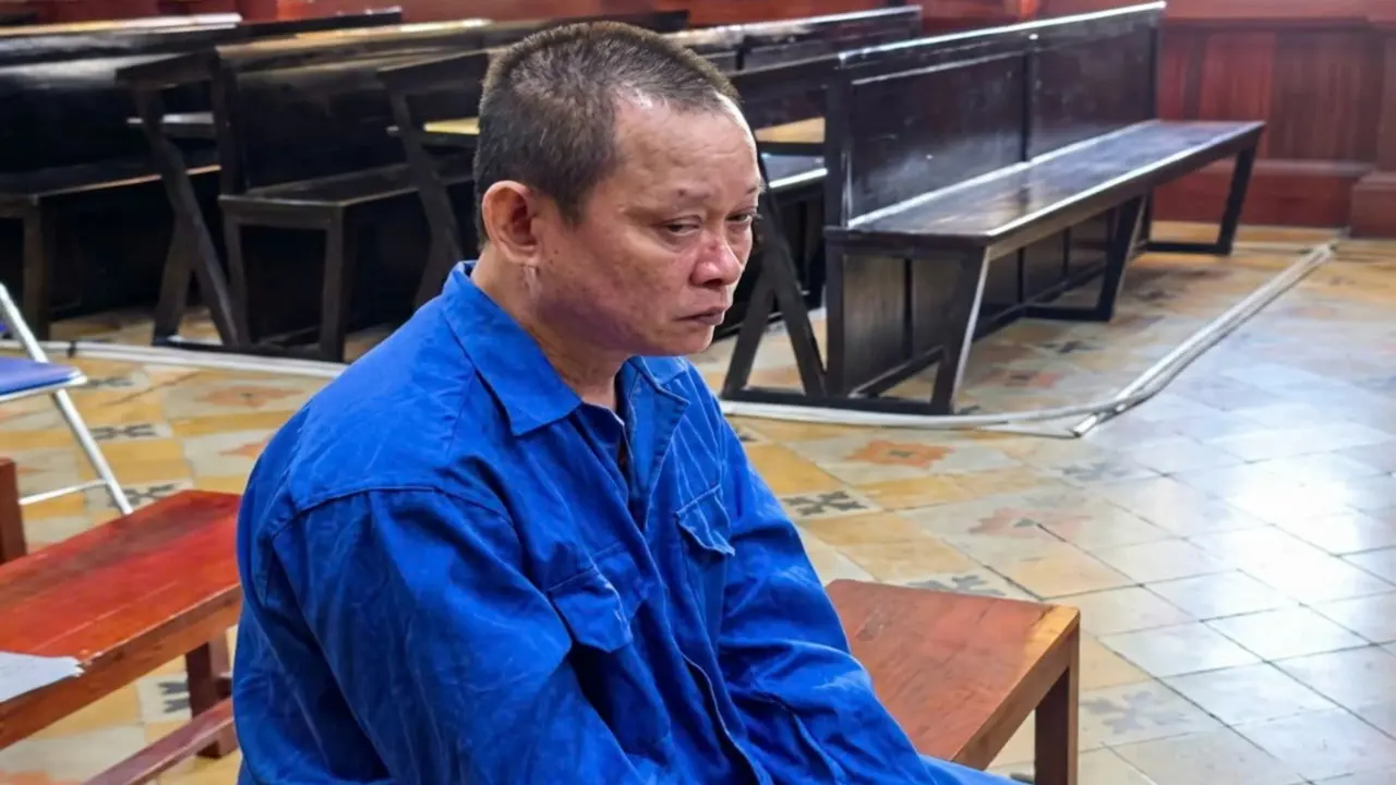Đẩy anh rể ngã cầu thang tử vong sau mâu thuẫn gia đình ở TPHCM