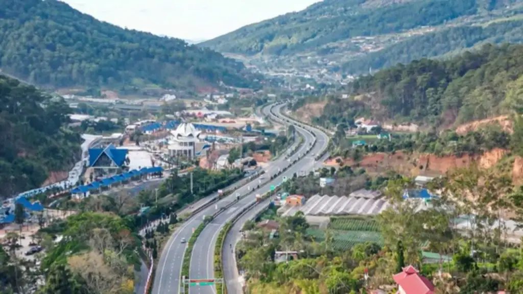 Đẩy nhanh tiến độ dự án cao tốc Bảo Lộc - Liên Khương