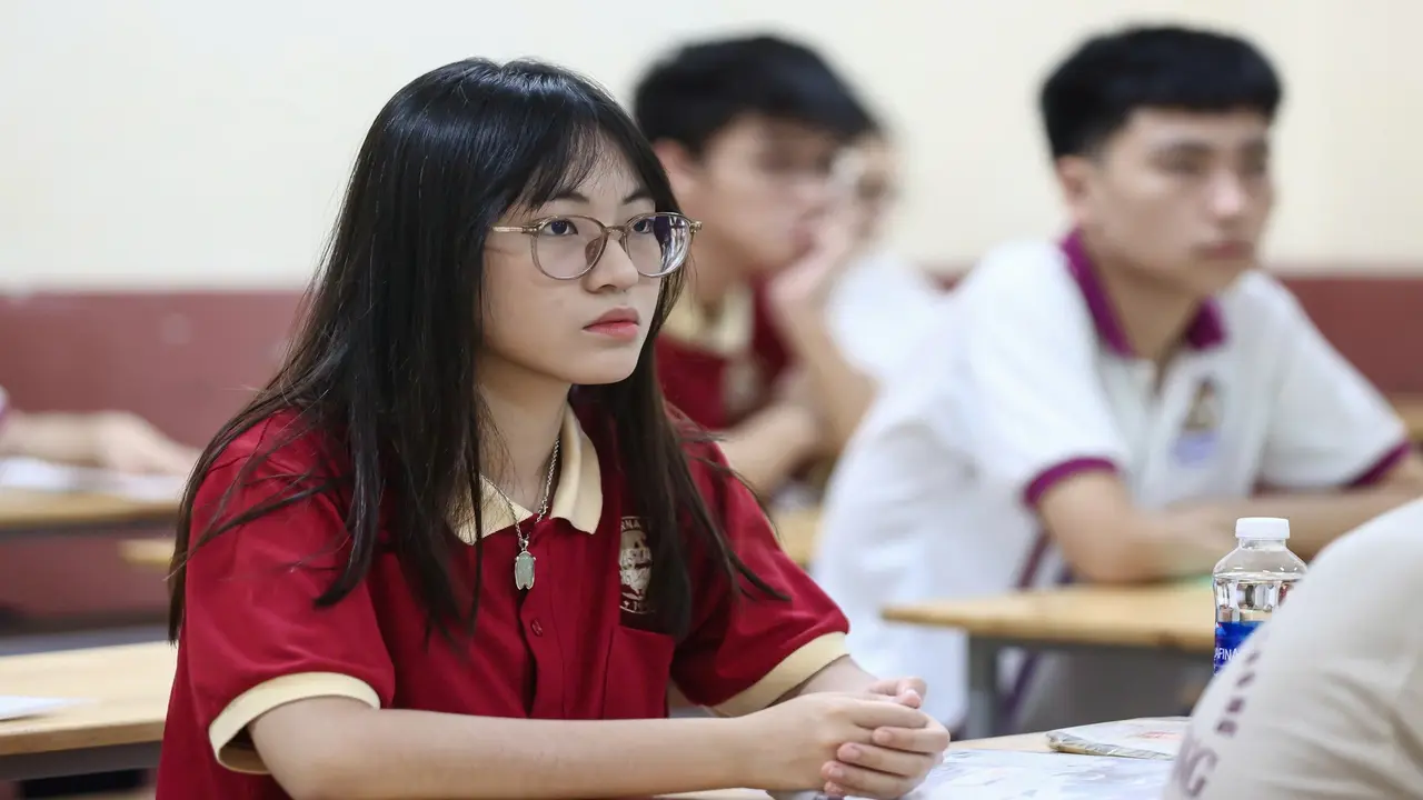 Đề thi tiếng Anh tốt nghiệp THPT có đang “đánh đố”, làm khó thí sinh?